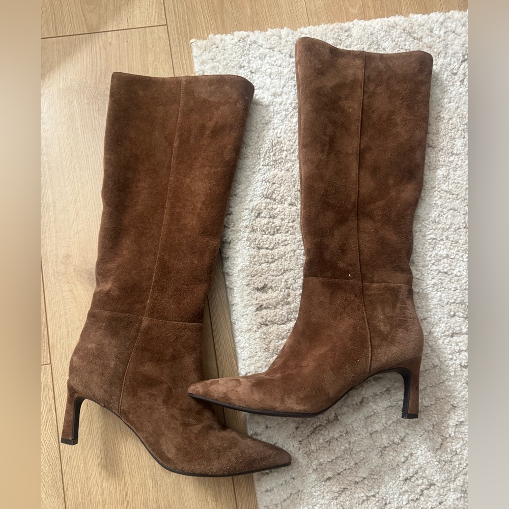 NWT Marc Fisher Cognac Suede Women's Boots (7.5)